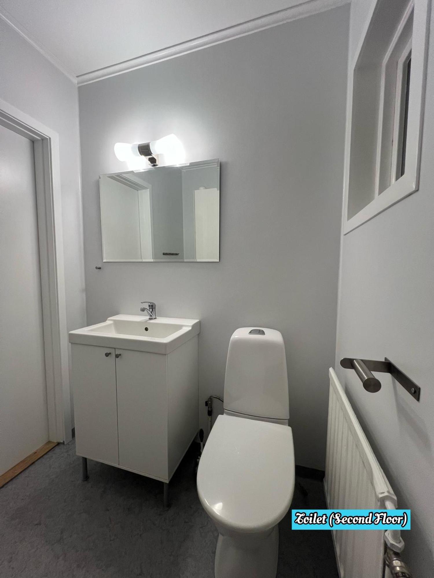 Kiruna Accommodation Vintergatan 5B, Villa For 10 Person エクステリア 写真